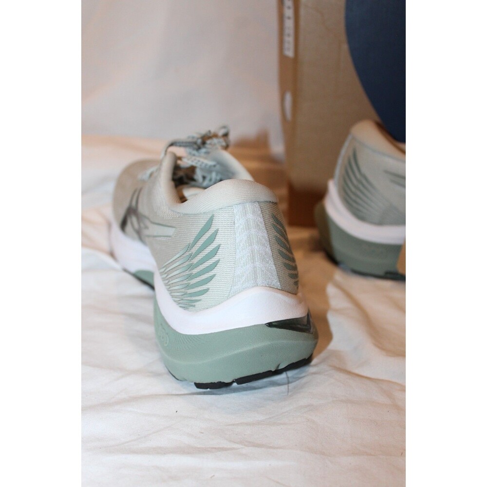 ASICS GT-2000 11 Light Sage Black Women's Running Athletic Sneakers NEW Sz 11 - Picture 7 of 8